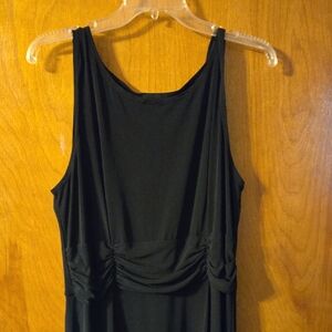 Elegant Black Sleeveless Dress Size 18: 18A